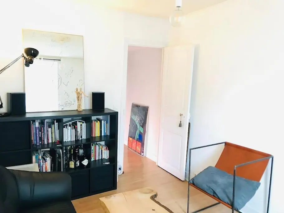 Flat In Apartment Paris